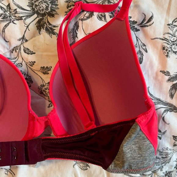 Pink Victorias Secret Lightly Lined Bra 34C - Picture 4 of 6
